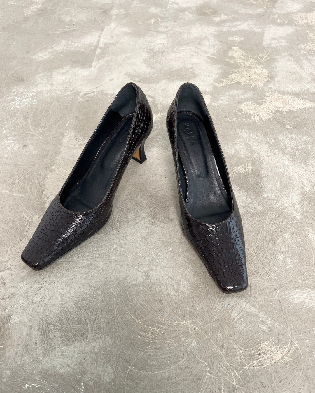 DAIA / brown croc - PRE ORDER