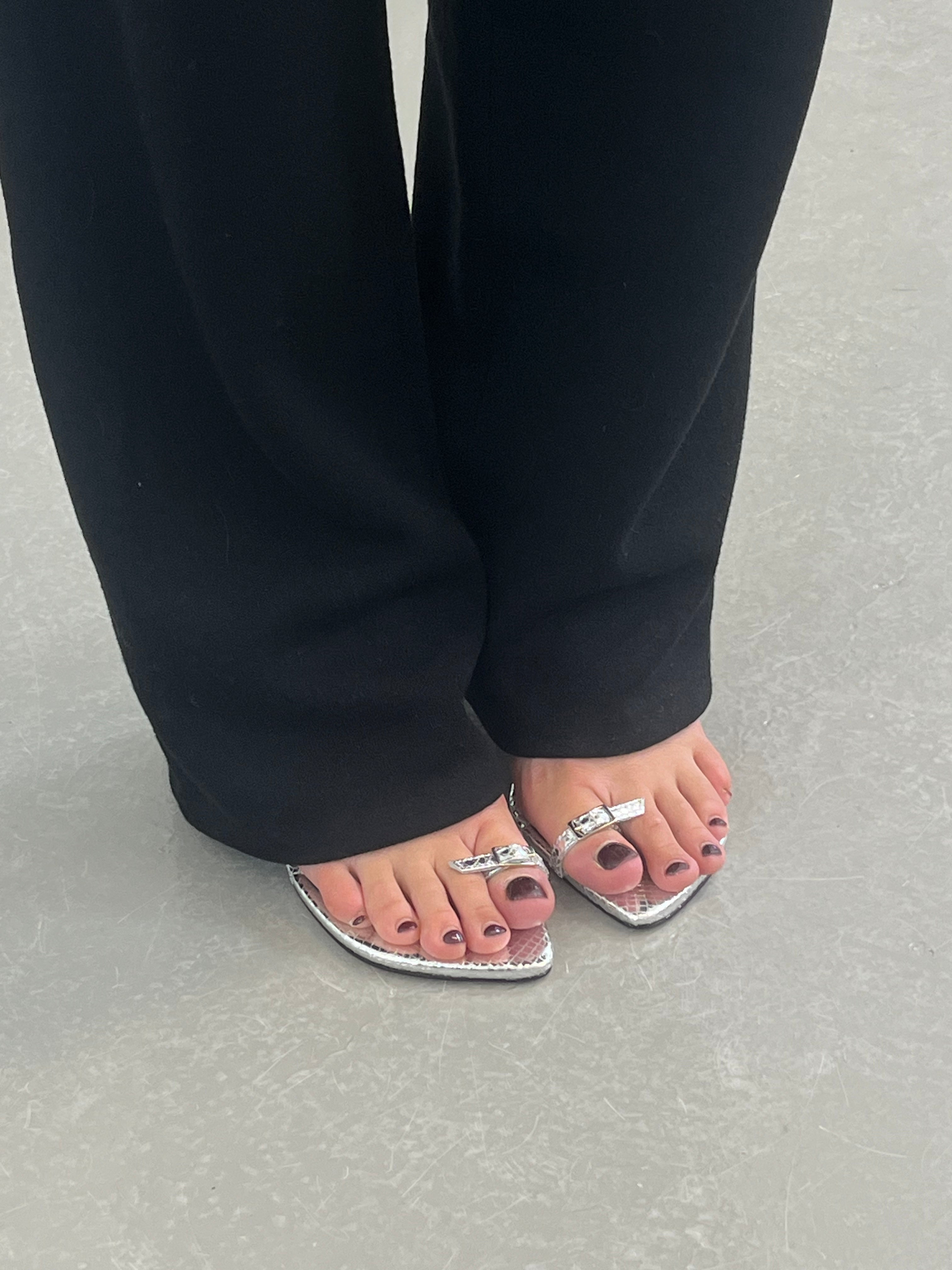 NUDA SANDAL / silver snake