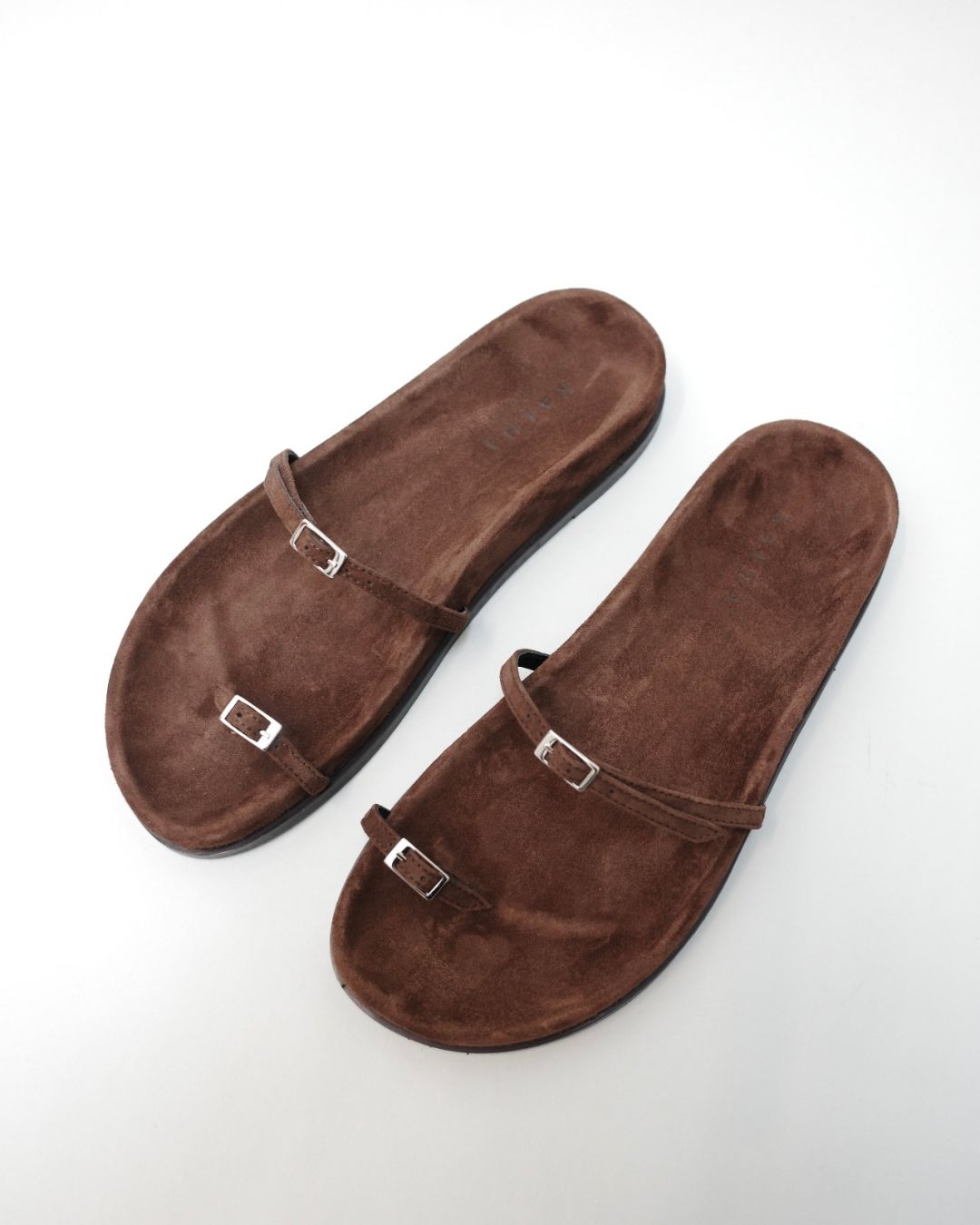 SORA SANDAL / brown suede