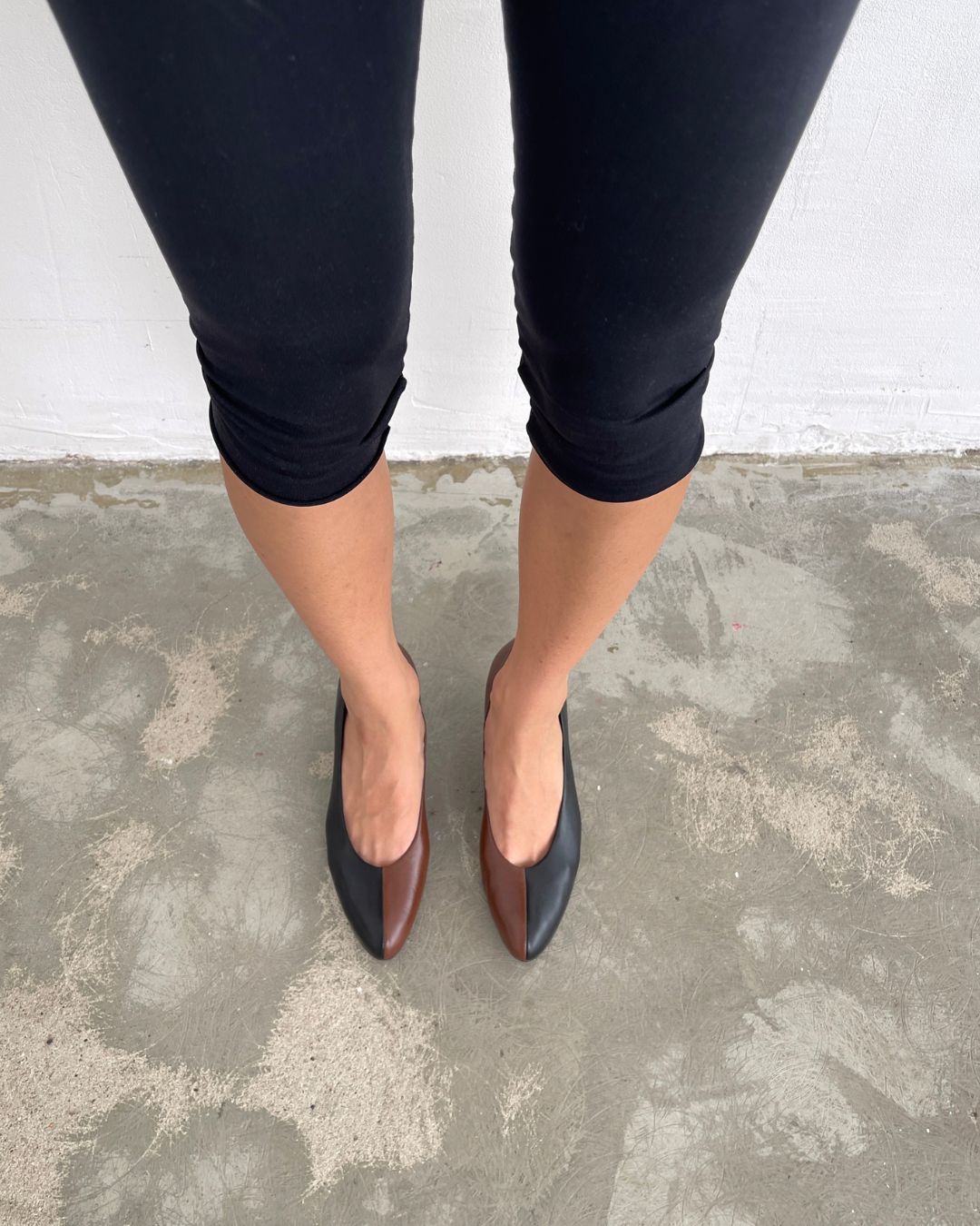 Vaka / BLACK-BROWN LEATHER - PRE ORDER