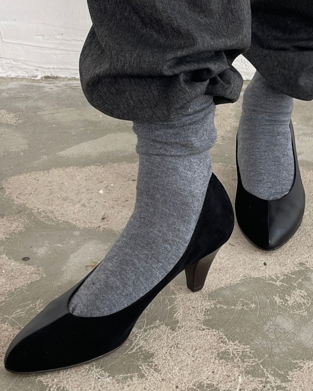 Vaka / BLACK SUEDE/LEATHER - PRE ORDER
