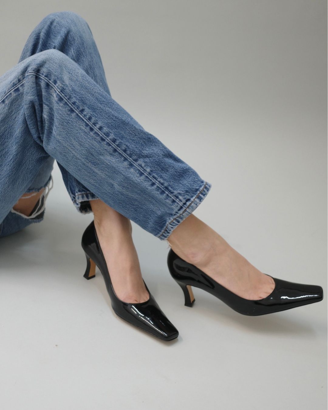 DAIA / black patent