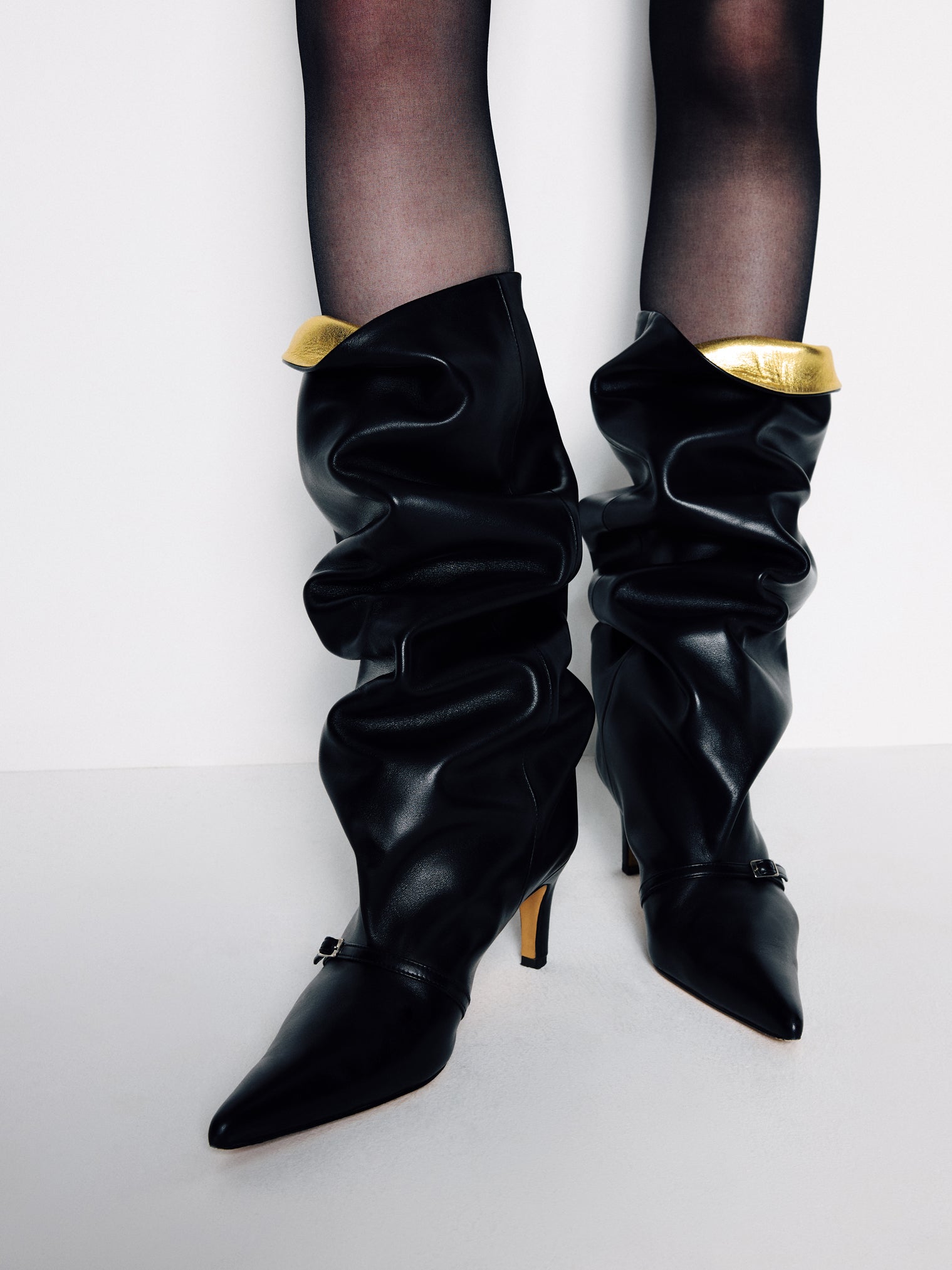 MANO BOOT / black leather-gold